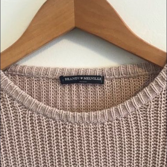 Brandy Melville Pink Sweater - Picture 2 of 2